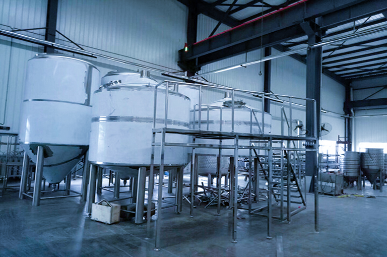 啤酒设备厂家是否一站式服务?全程指导服务 啤酒设备厂家是否一站式服务?全程指导服务